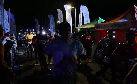 Ostatnie piątkowe zmagania na Festiwalu Biegowym. Ruszył Bieg Nocny na 7 km - 28